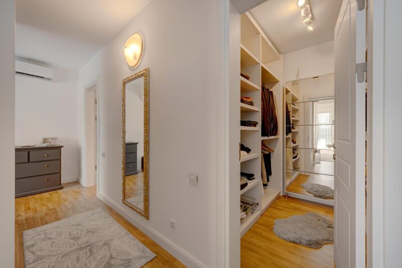 Pipera, vila lux, 6camere, curte, 4 dormitoare, Iancu Nicolae, mobilat, utilat