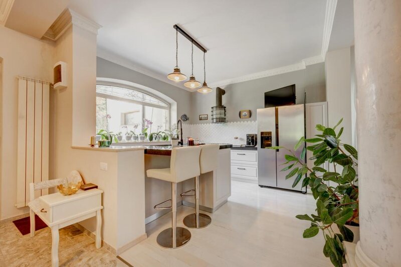 Pipera, vila lux, 6camere, curte, 4 dormitoare, Iancu Nicolae, mobilat, utilat